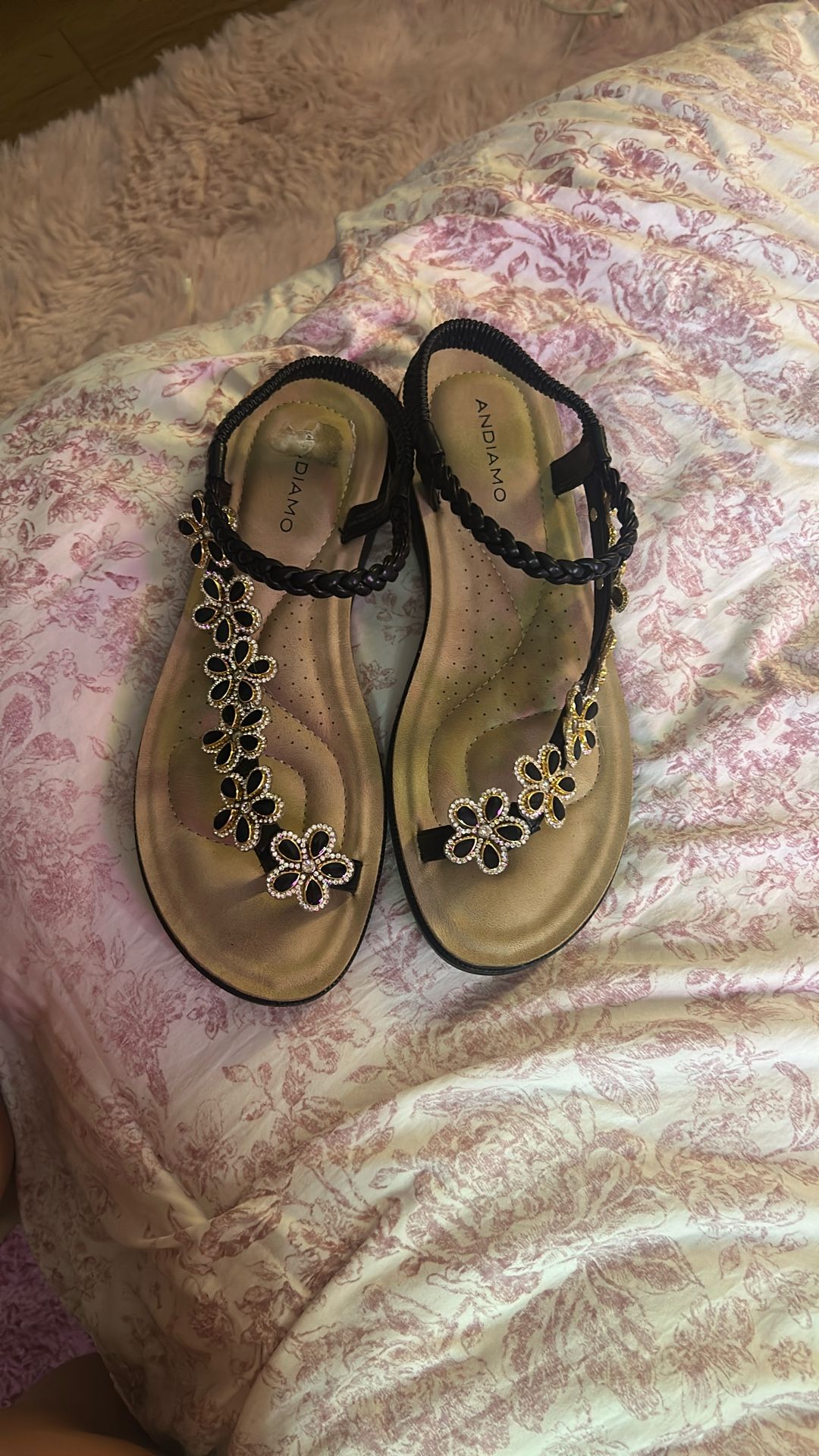 Andiamo size 11 black and gold sandals 