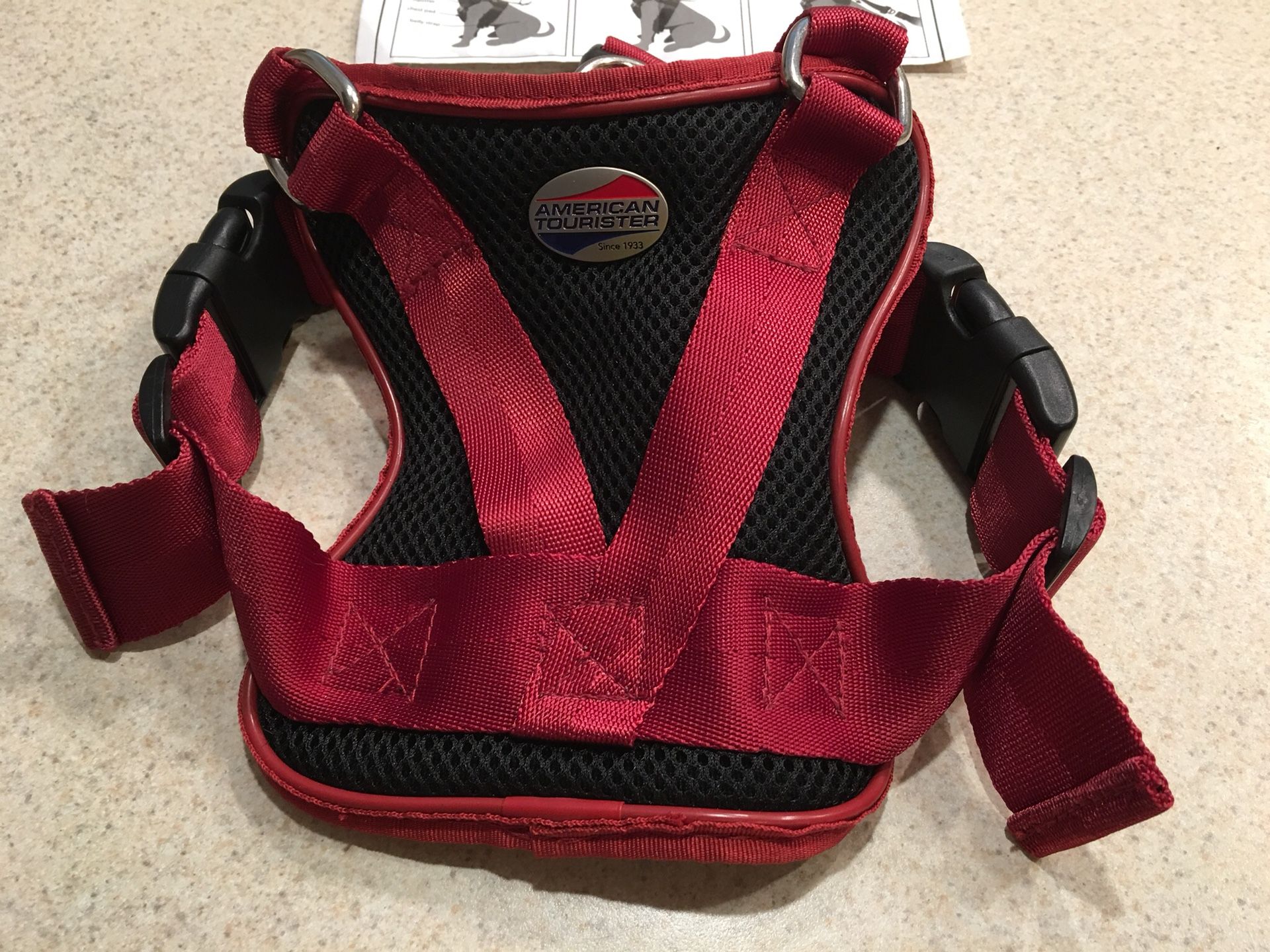 American Tourister Auto Safety Harness for DOG -MED