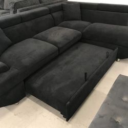 Foreman Black Sectional with Pull-out Sleeper by Furniture of America 