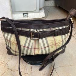 Pre Owned Authentic Burberry Smithfield Crossbody Bag