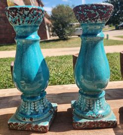 Pillar candle holders set