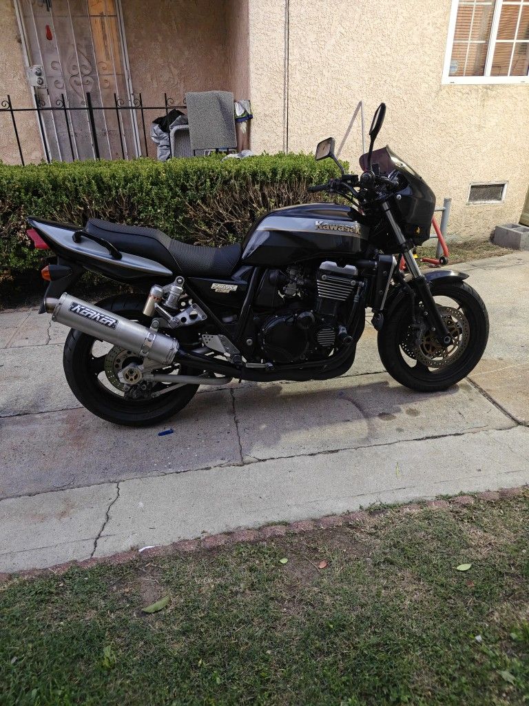 2000 Kawasaki Zrx 11