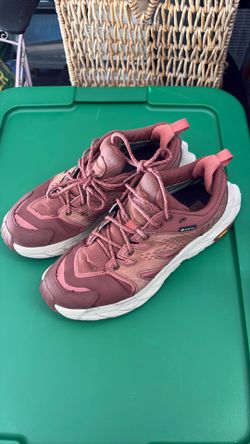 HOKA womens Waterproof Hiking Shoes