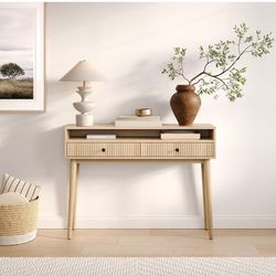 Stead Fluted Console Table (BRAND NEW) 