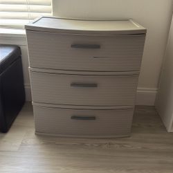 3 Drawer Sterilite Plastic Cabinet 
