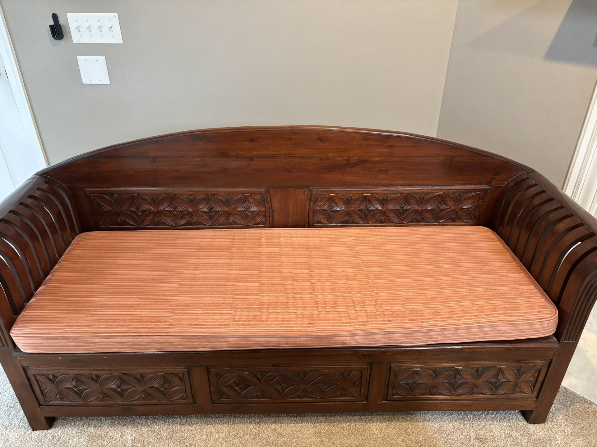 Sofa Bench