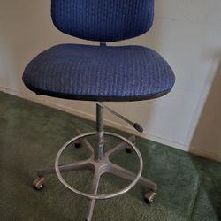 Vintage!  Adjustable Height Blue Fabric Computer Chair