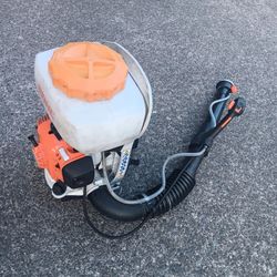STIHL Sprayer Leaf Blower SR200 Vgood Condition Runs Excellent. Many Other Tools. Four Pick Up Fremont Seattle. No Low Ball Offers Please. No Trades