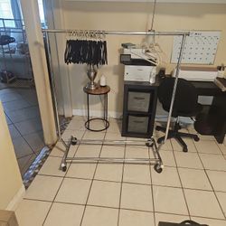 Folding & Rolling  Metal/chrome Clothing Rack W/ 40  Hangers 