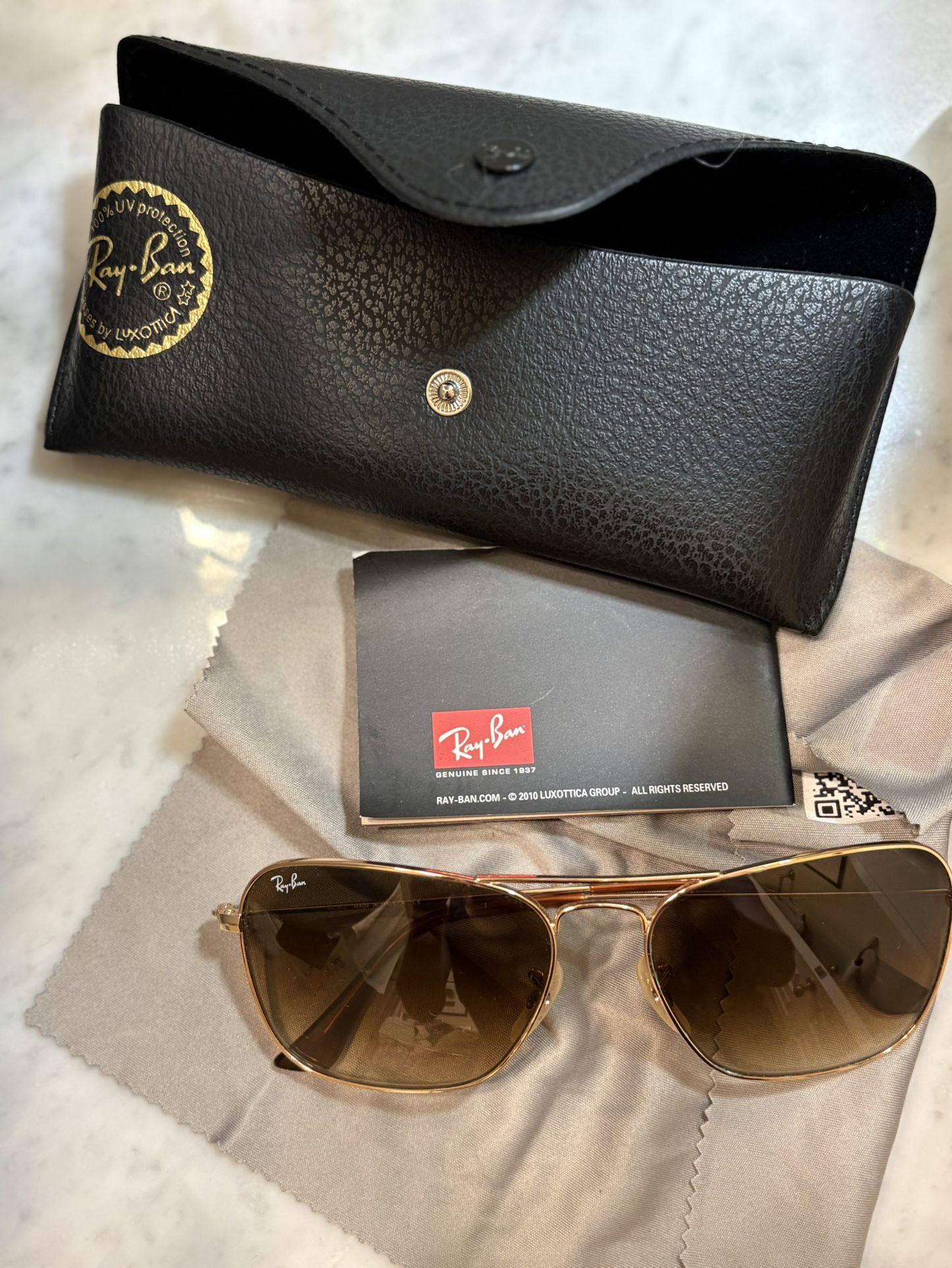 Brand new Ray-Ban Caravan sunglasses 