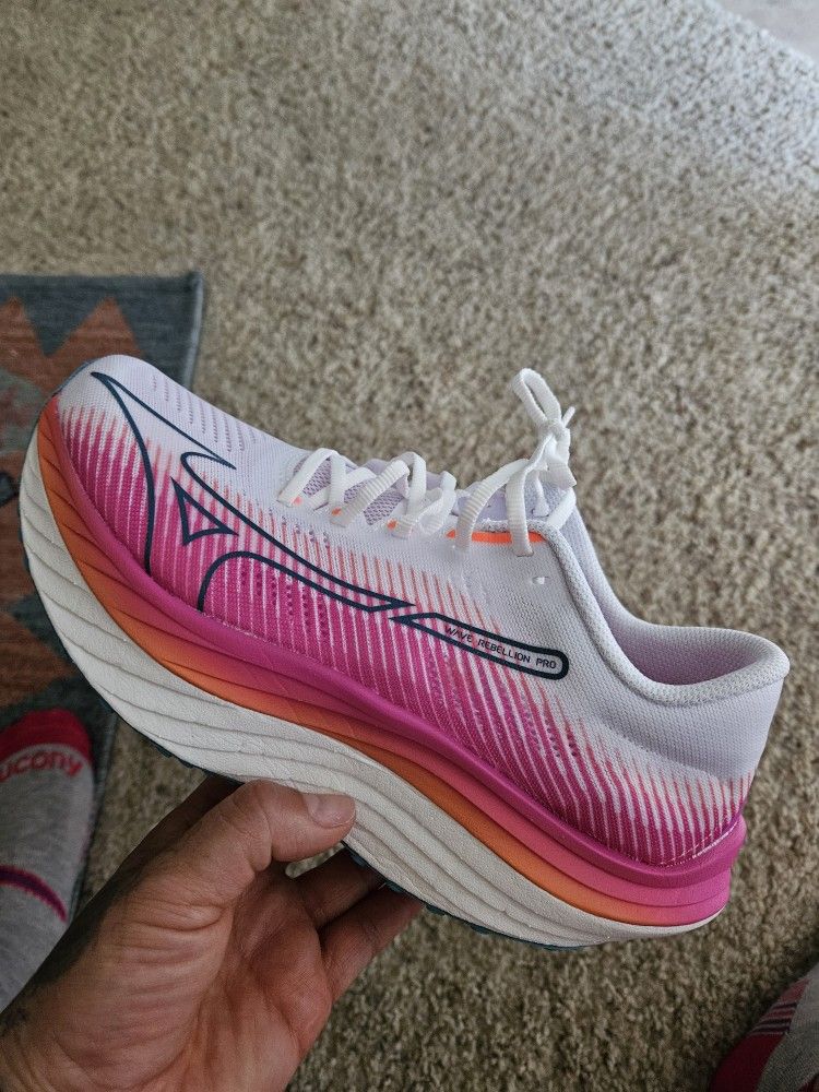 Mizuno Wave Rebellion Pro 2