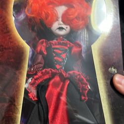 Queen Of Hearts Living Dead Dolls