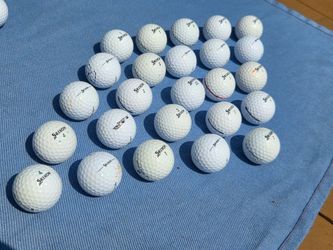 25 Used Golf Balls "Srixon"