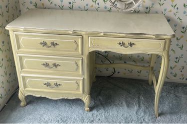 Desk - French provincial farmhouse sweet