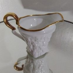 ROYAL STAFFORDSHIRE OLD ENGLISH PORCELAIN CREAMER 4"×3"