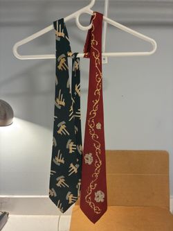 *** Vintage Silk Ties *** (2) - Milwaukie,OR)
