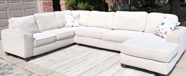 Large Beige Sectional Couch, DELIVERY AVAILABLE!!