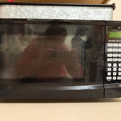 Microwave Oven 