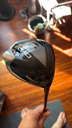 Taylormade Qi10 core model Driver