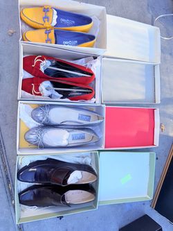 Mixed Lot of 4 Women's Shoes in Boxes ⭐️☝🏽sizes are in the pictures☝🏽!⭐️