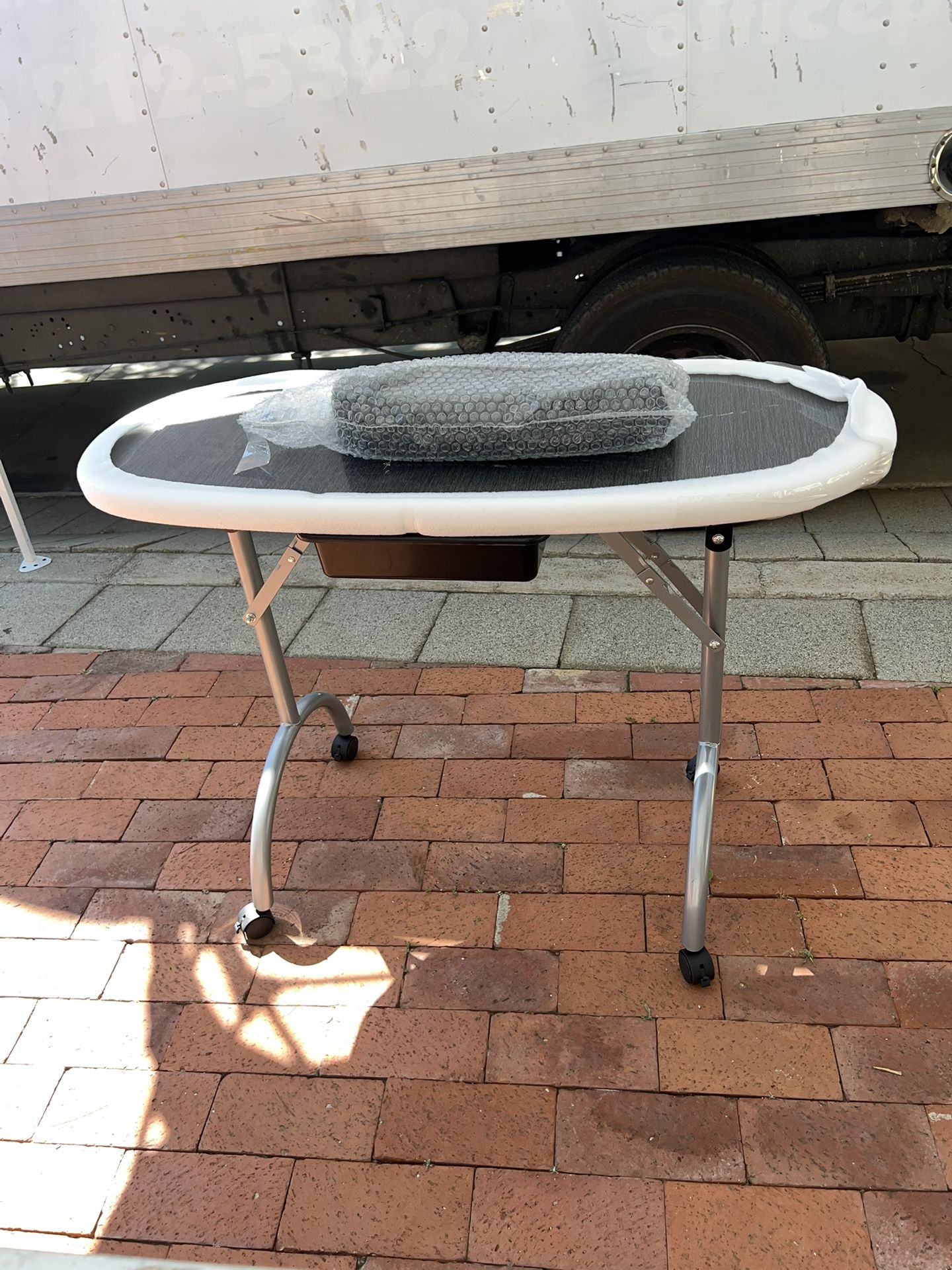MESA PARA HACER UÑAS