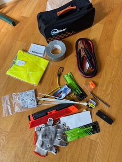 Top gear premium roadside assistance kit packet