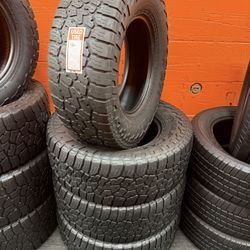 285/70R17 Falken Wildpeak A/T Full Tire Set