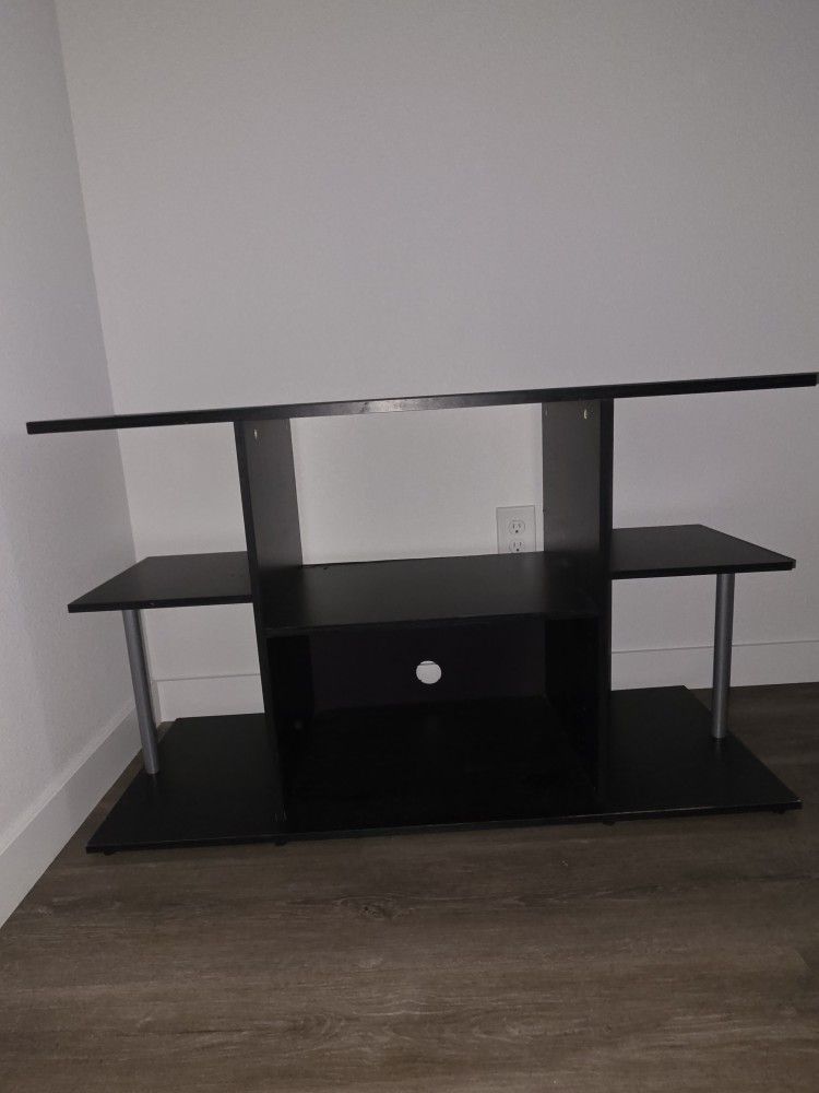 Tv Stand In Excellent Condition