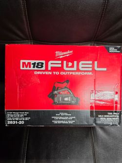 Milwaukee M18 FUEL 6-1/2 in. Plunge Cut Track Saw (Tool-Only)