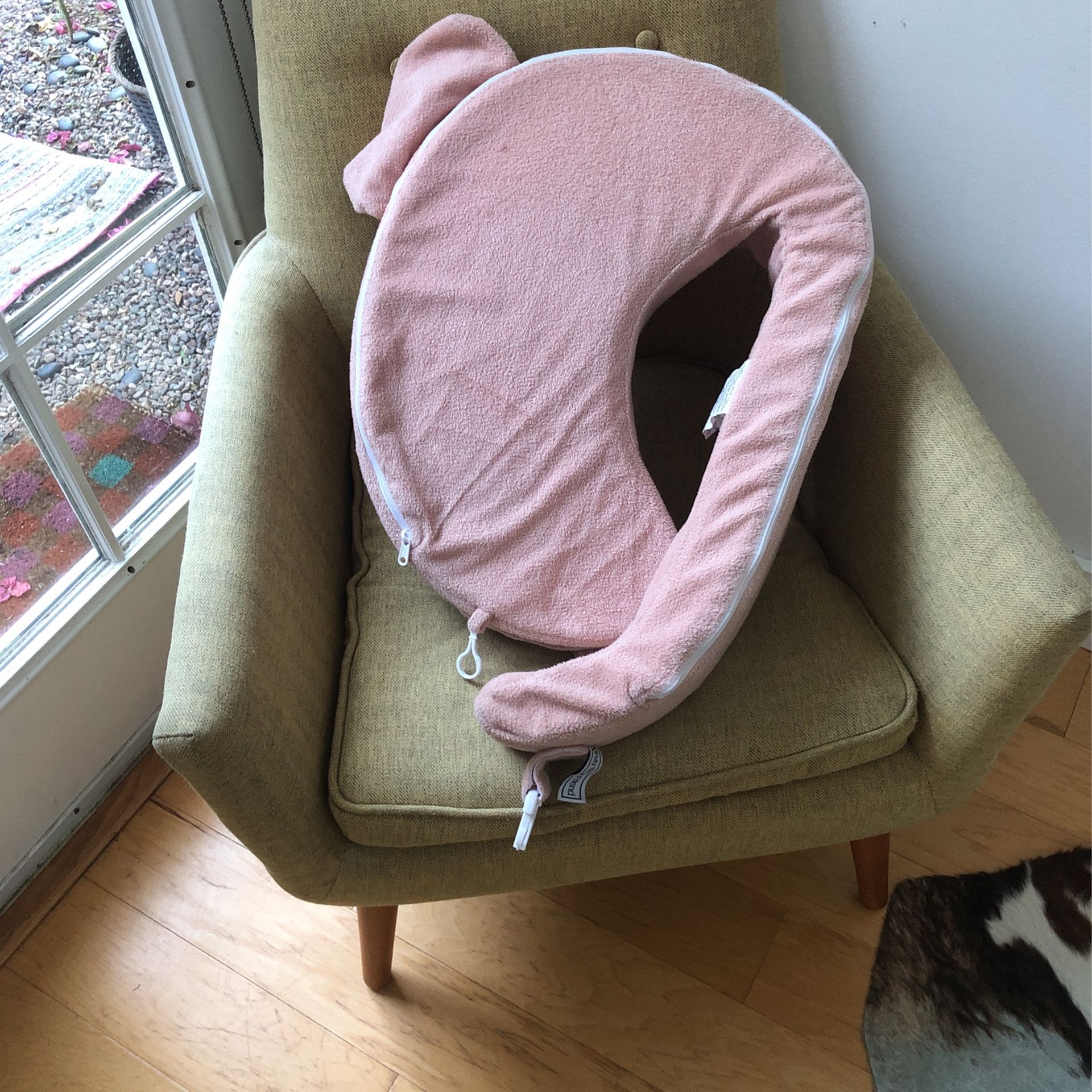 Free Breastfeeding Pillow