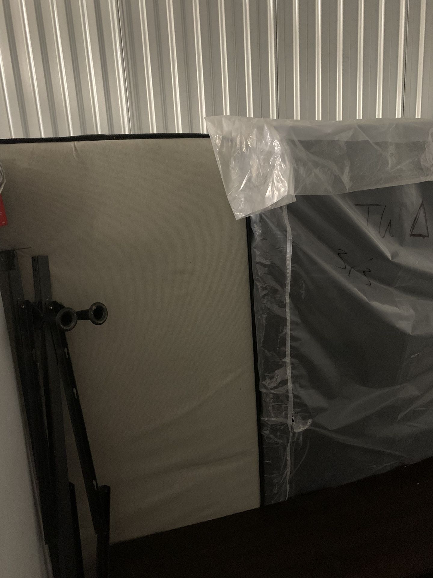 Twin Bed New