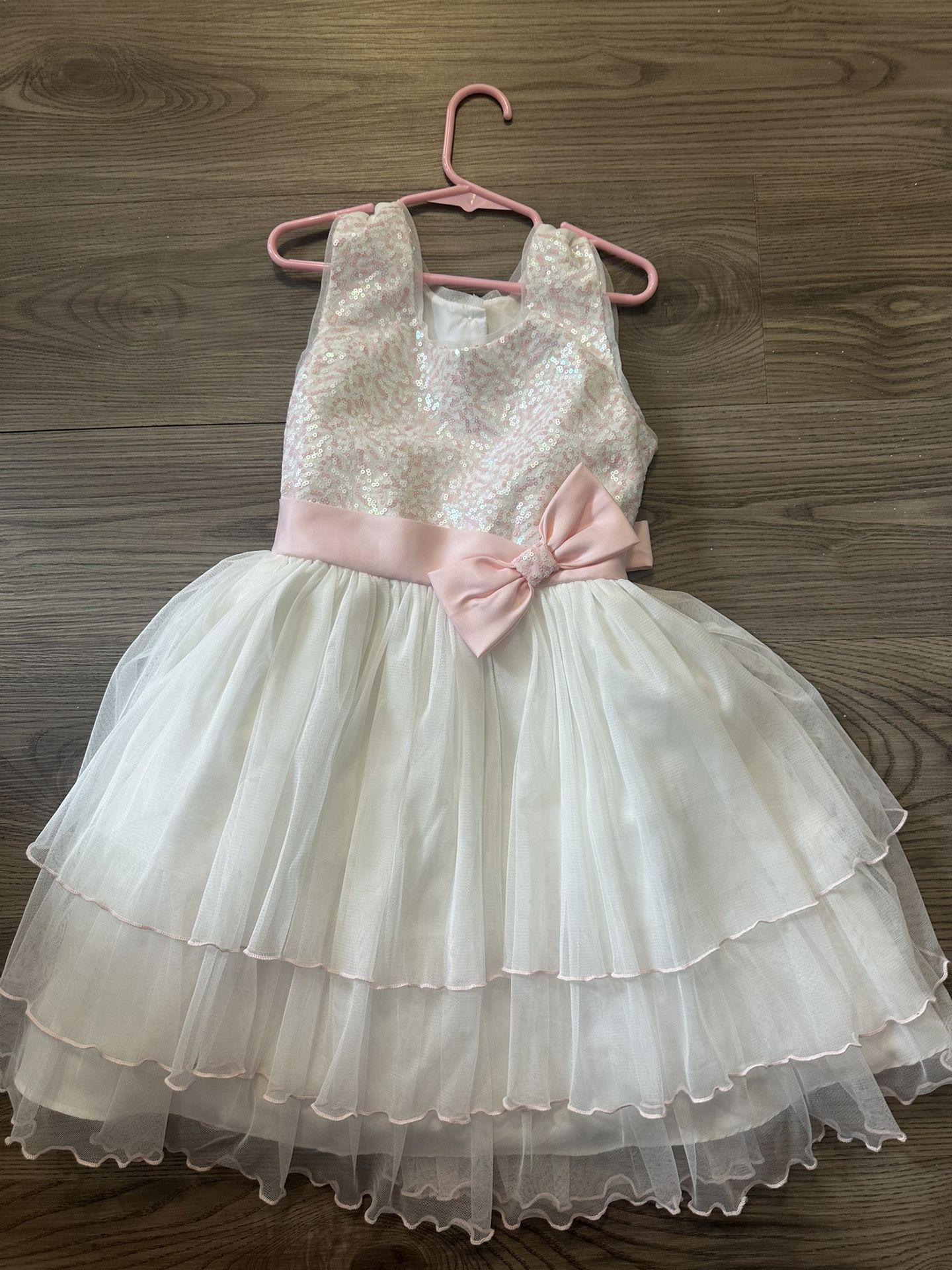 Girl fancy dress size 7