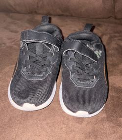 Boys shoes