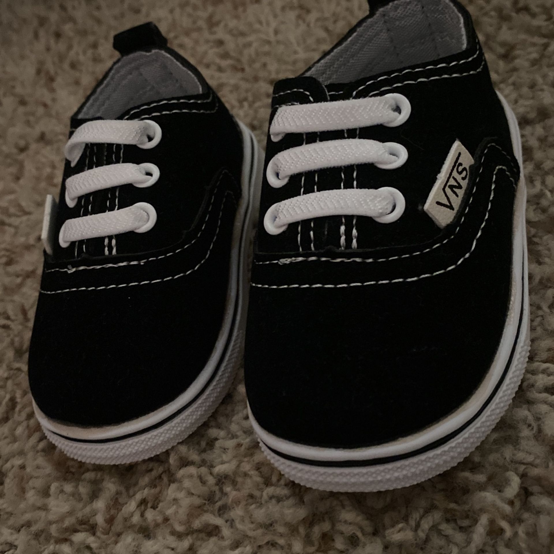 Baby Vans Size 17