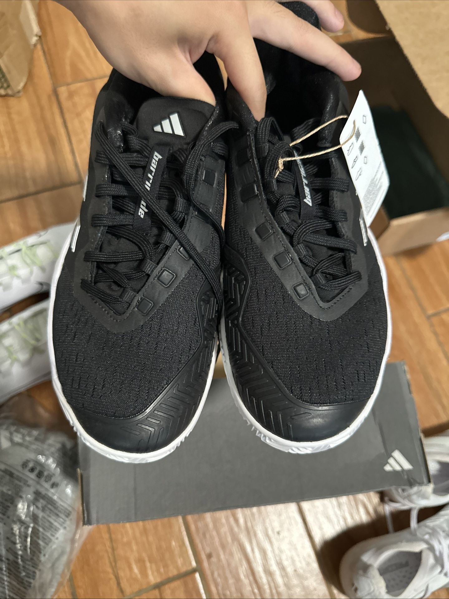 [ID1556] Womens Adidas BARRICADE Size 9 USED