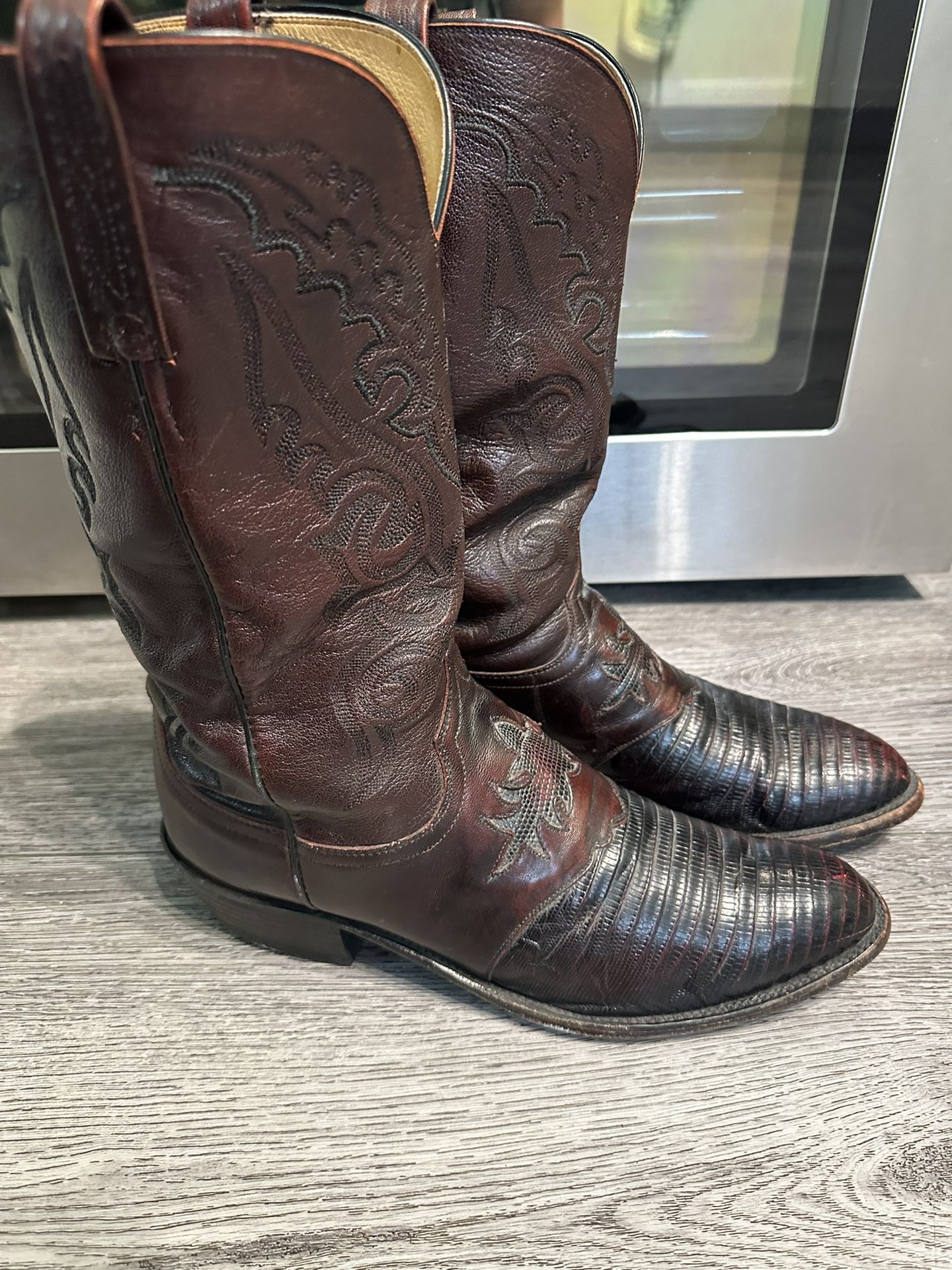 Botas Lucheses Sz 11