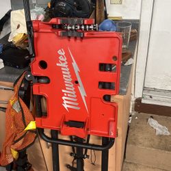 Leveling Tripod Chain Vise