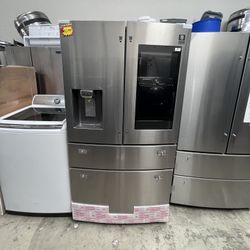 SMASUNG FAMILY HUB 4 DOOR FRIDGE
