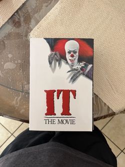 NECA IT (1990) Pennywise 7" Figure