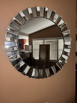 Round Mirror 31x 31 Inches Long