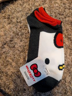 Pack of 5 pairs of Hello Kitty and friends socks!