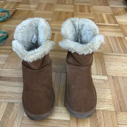 Women’s Snow Boots- Size 8.5