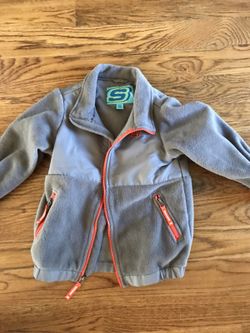 Fleece - 4t - like new - $10