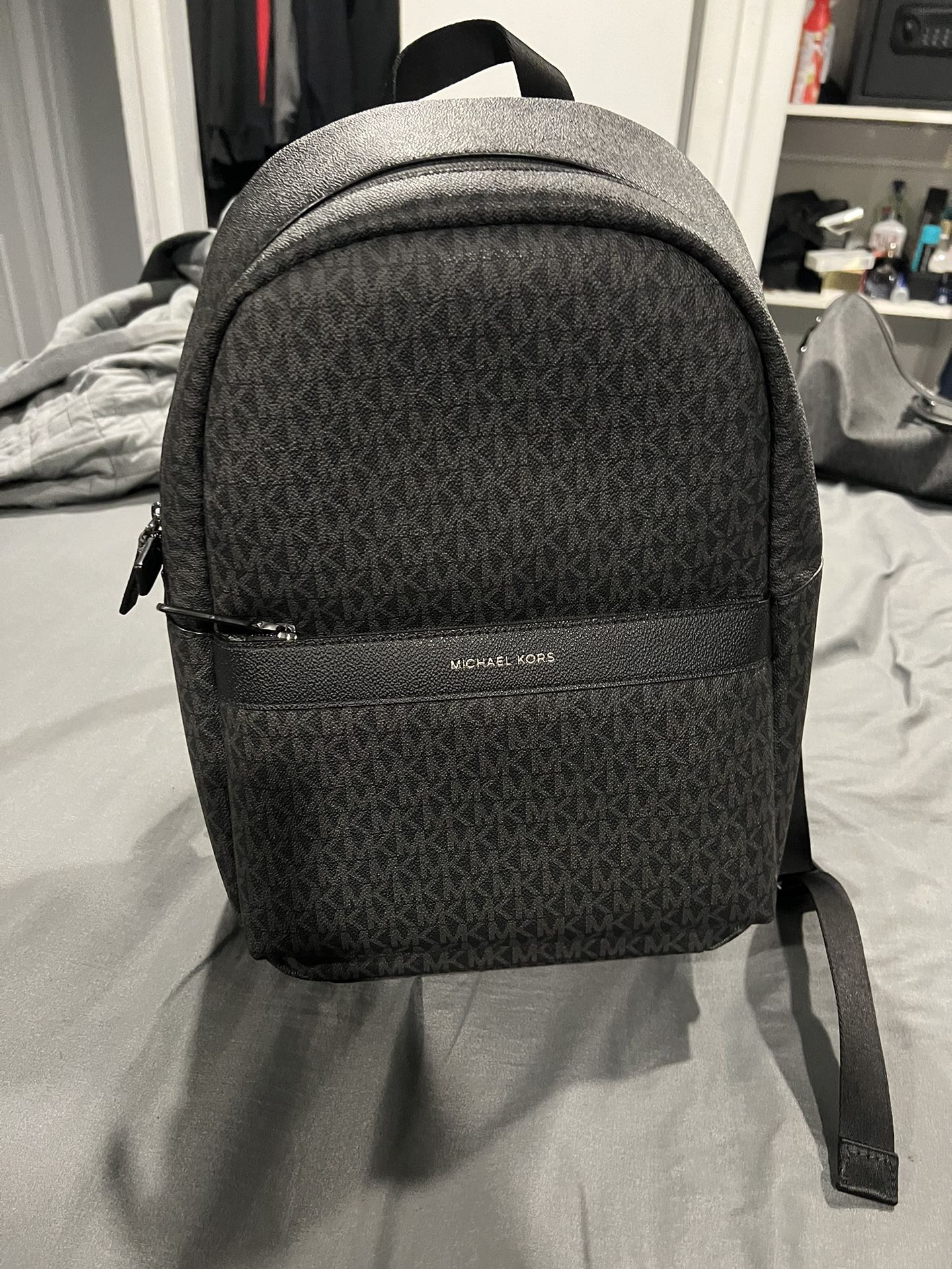 Micheal Kors Greyson Backpack for Sale in Cherry Hill, NJ - OfferUp