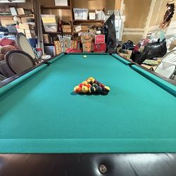 Brunswick Billiards Vintage Limited IX  Pool Table (Original Cue Rack Incuded)