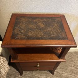 Accent Chest / Side Table 