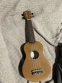 ULU 21” Soprano Ukulele – Great Condition!