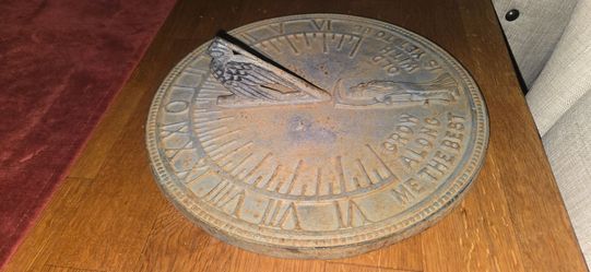 Vtg sundial made of cast iron