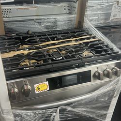 Gas stove
