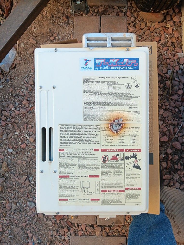 Takagi Jr Tankless Outdoor Water Heater